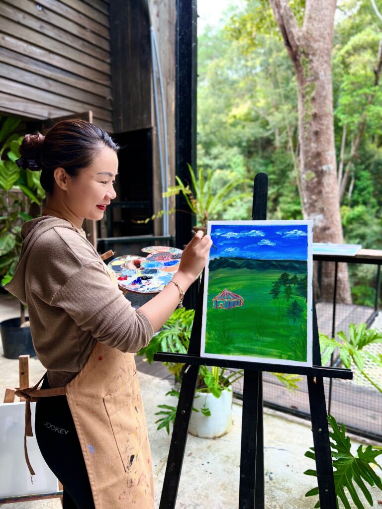 đến gần giấc mơ qua tranh vẽ