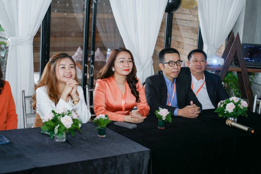gương mặt bình tĩnh sống của tôi