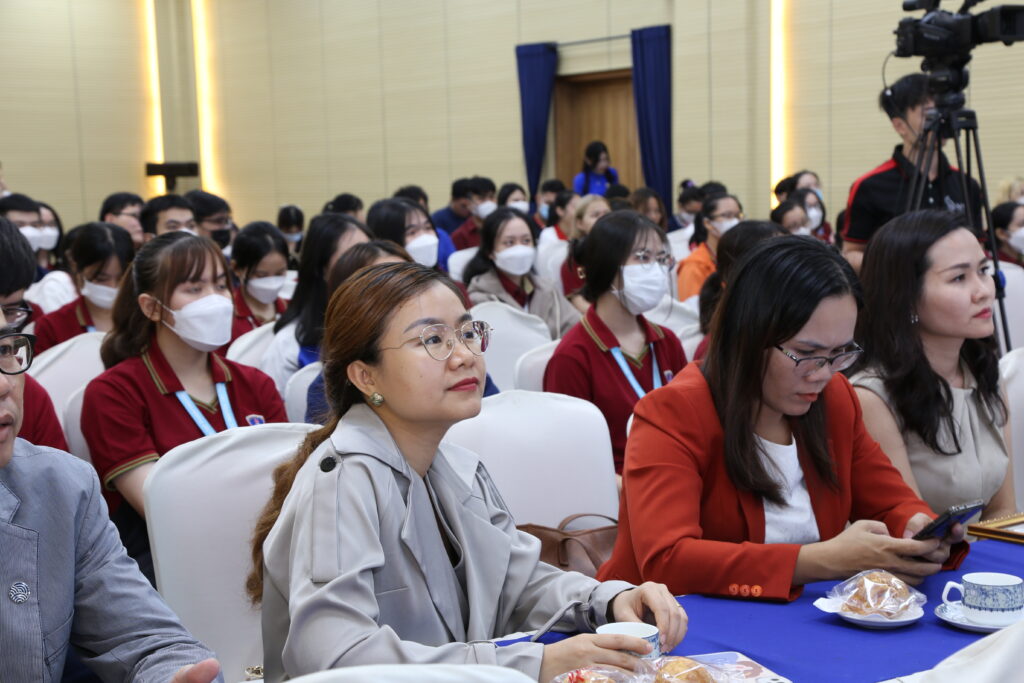 Liệu có nên làm Freelancer fulltime khi còn quá trẻ